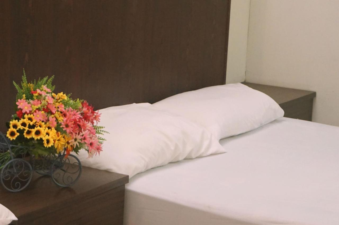 Hua Bin Hotel Yilan Eksteriør bilde